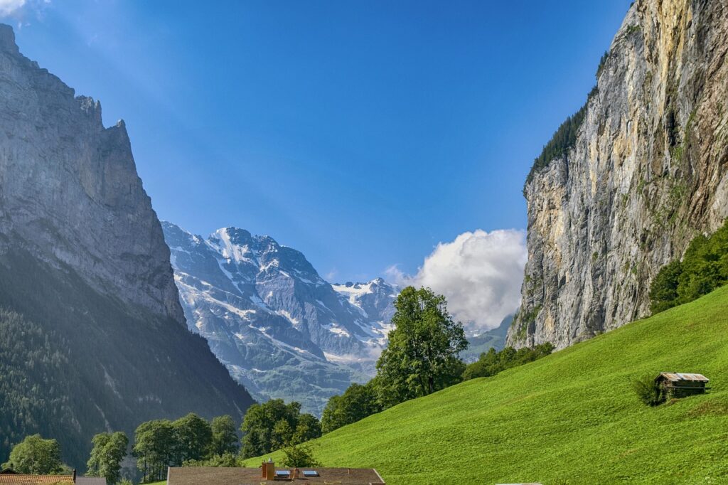 Green valley floor with 72 waterfalls in Lauterbrunnen