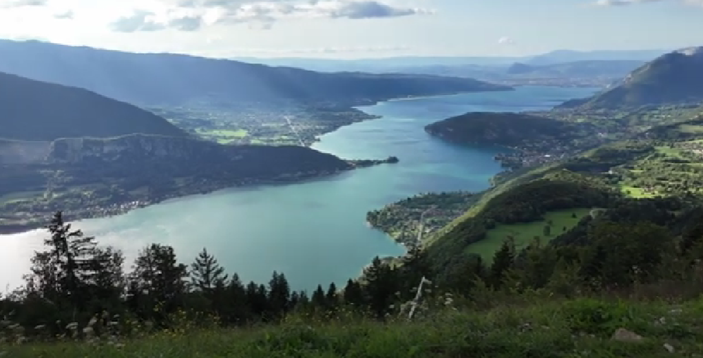 panoramic view over the Rhône Valley