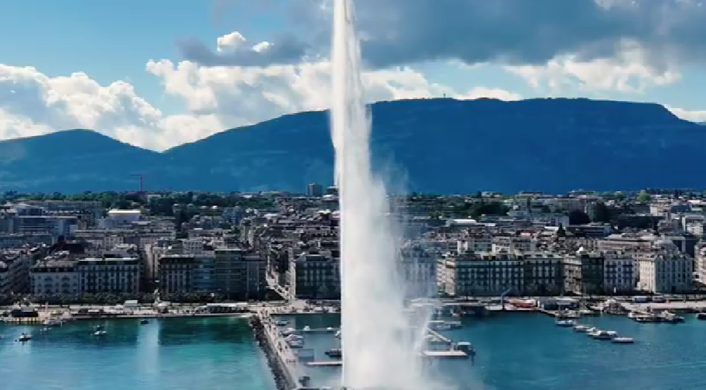 Geneva Jet d’Eau: One of the tallest fountains in the world.