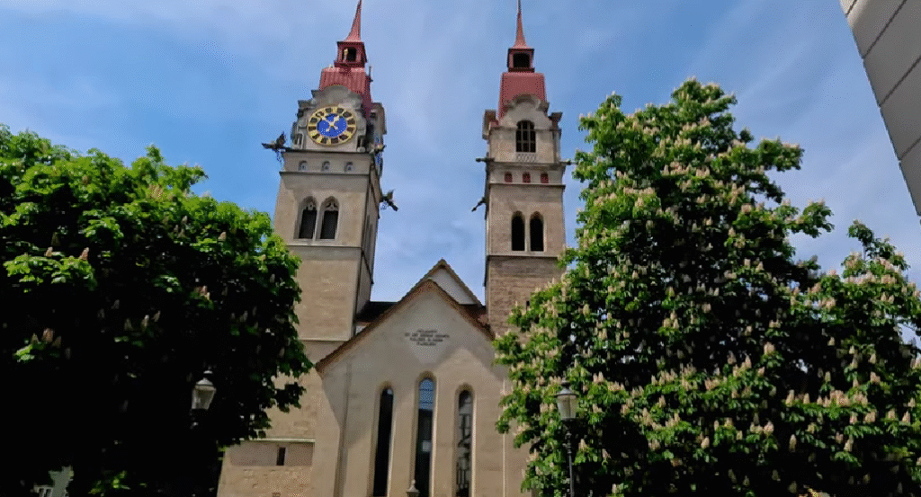 Winterthur’s Old Town – a hidden cultural treasure in Winterthur with charming courtyards, historic buildings.