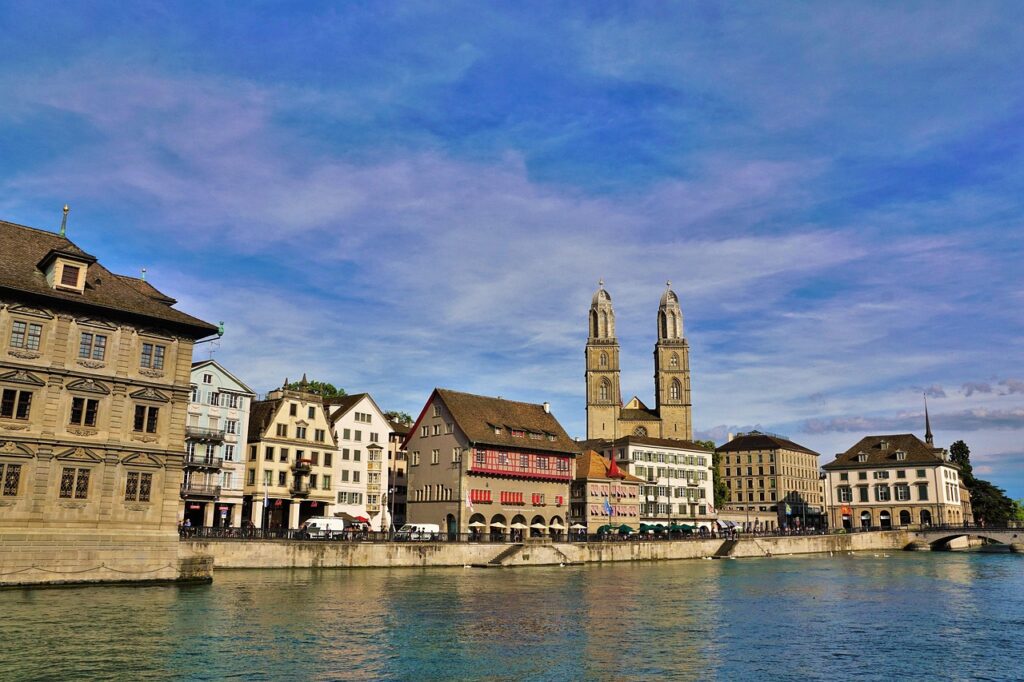 Stunning view of Zurich, perfect for Switzerland luxury city breaks.